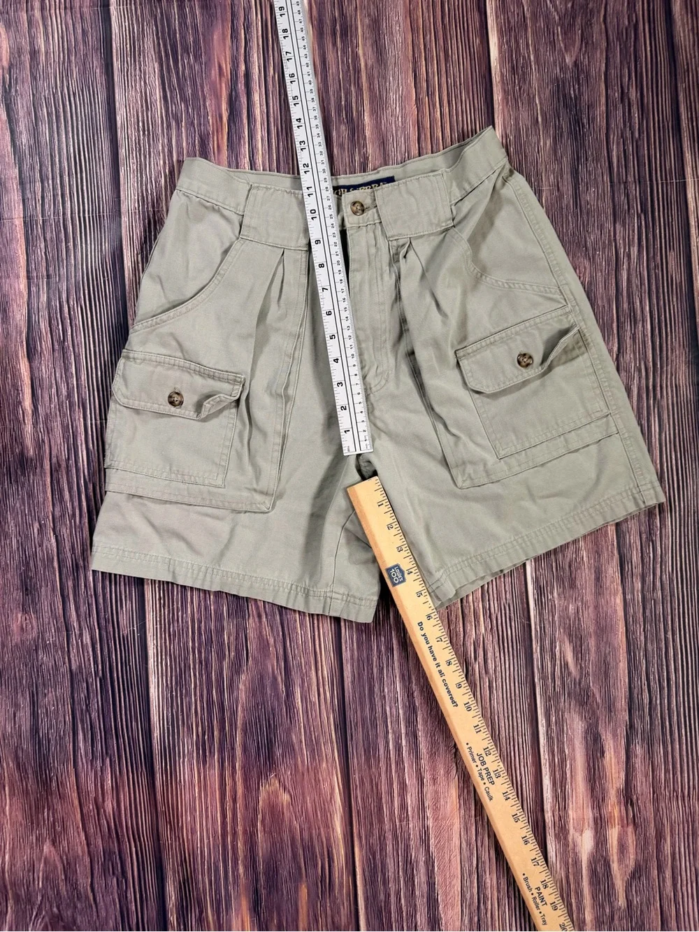 Vintage High Sierra Mens Khaki Cotton Cargo Shorts Casual Outdoor Hiking Size 30